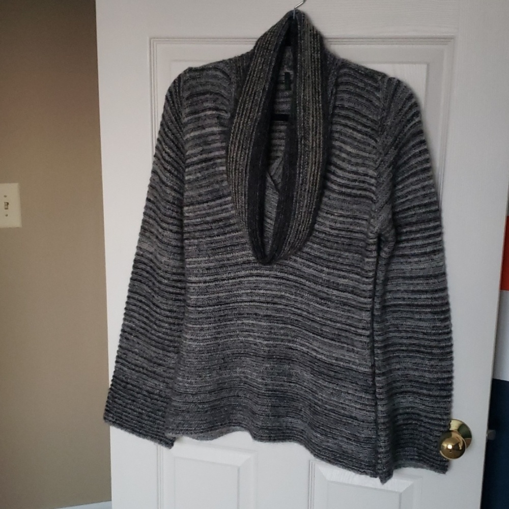 Benetton Sweater ITALY W/ Bell Sleeves Size: L